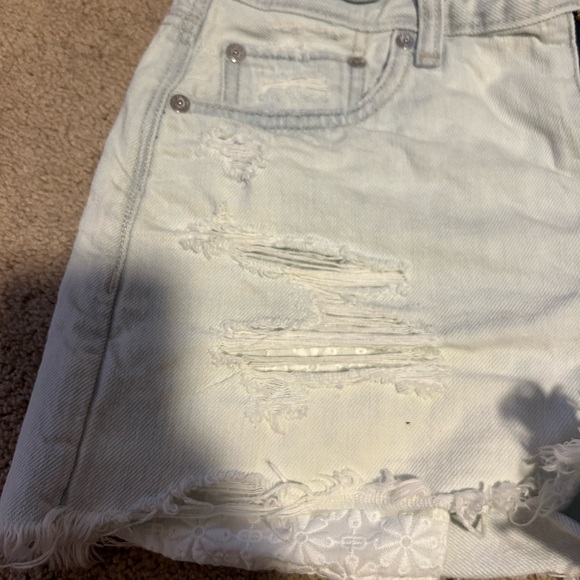 American eagle high waisted light washed Jean shorts - Picture 5 of 8